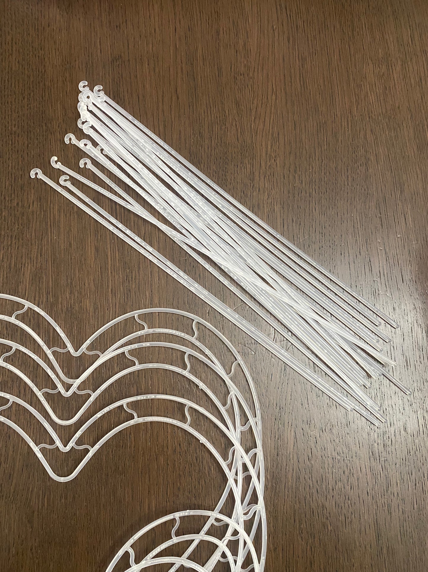 6 pc Plastic Heart Shape Bouquet Stand.