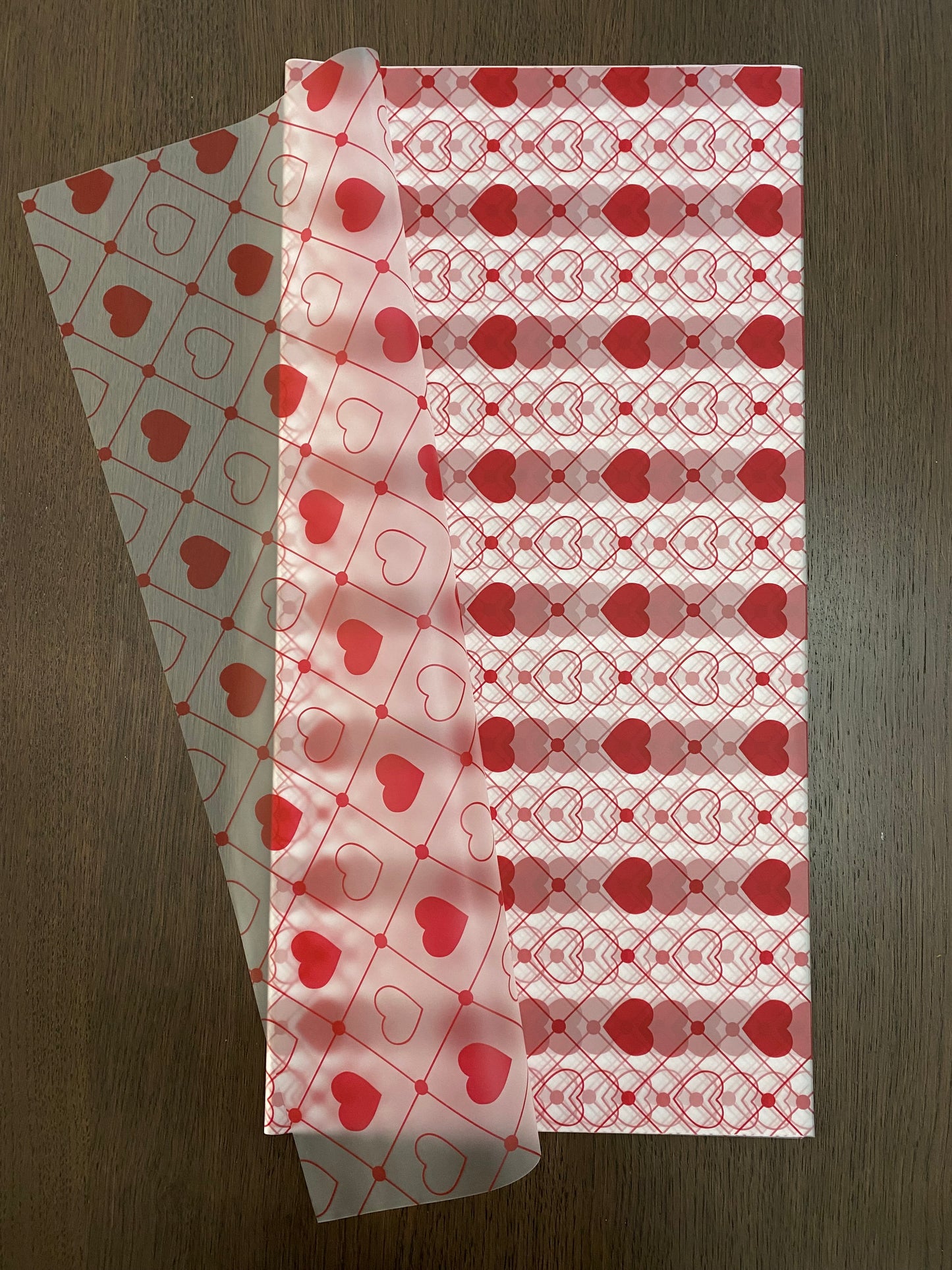 Frosted Heart Print Wrapping Paper