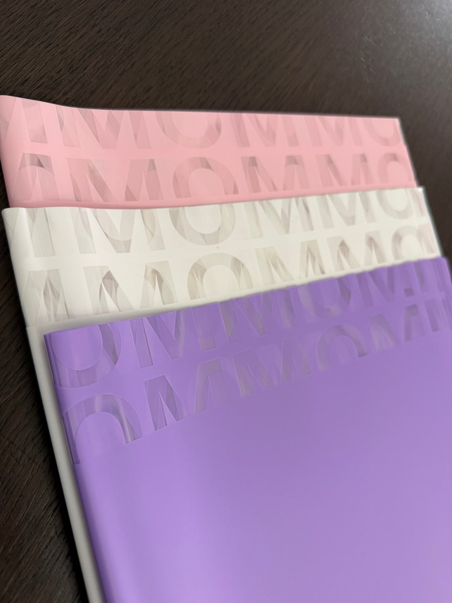 P.WAMQJ -MOM- White Wrapping Paper (10 Sheet)