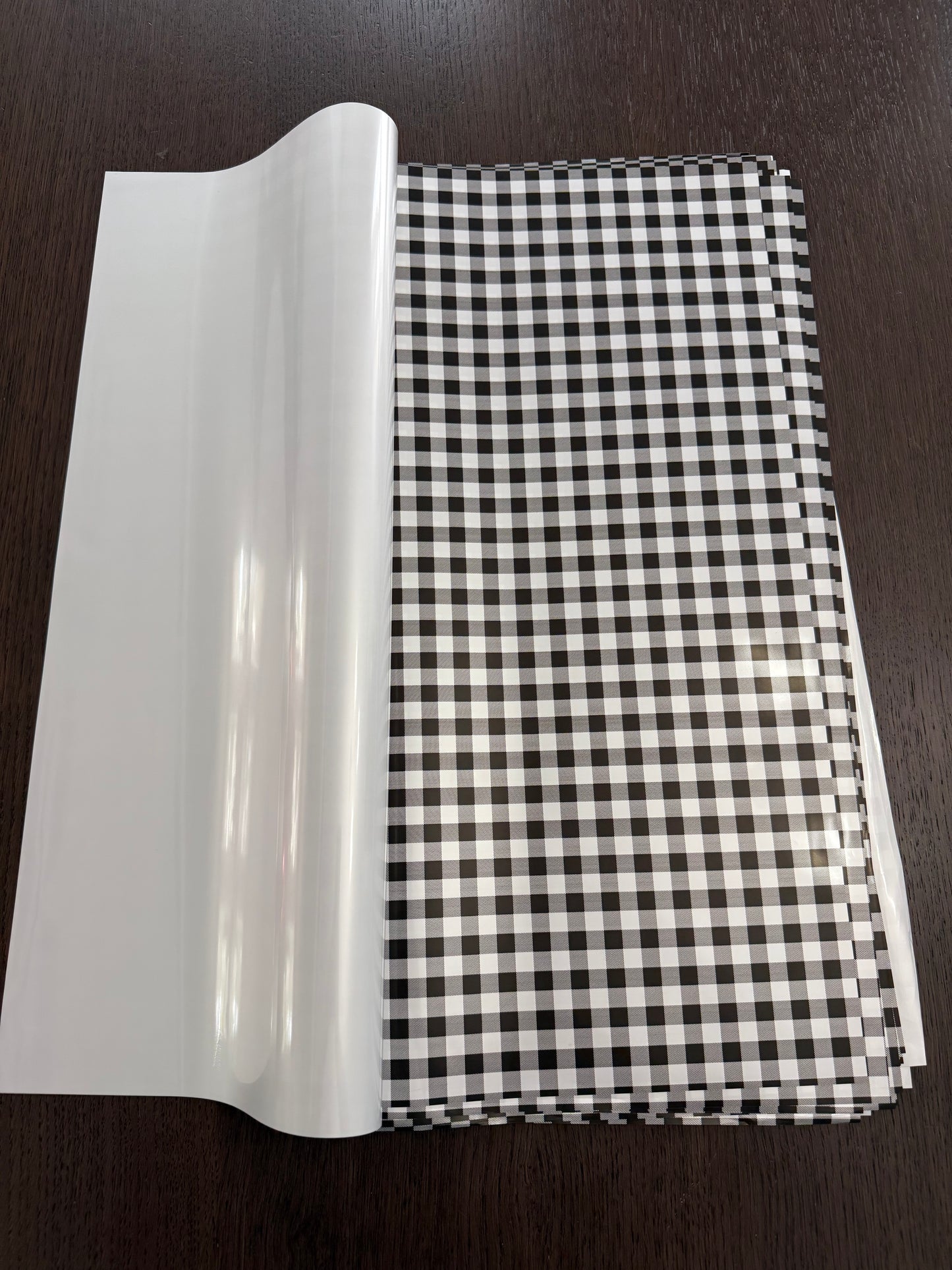 P.HFZ-QXG Black Gingham Print Wrapping Paper