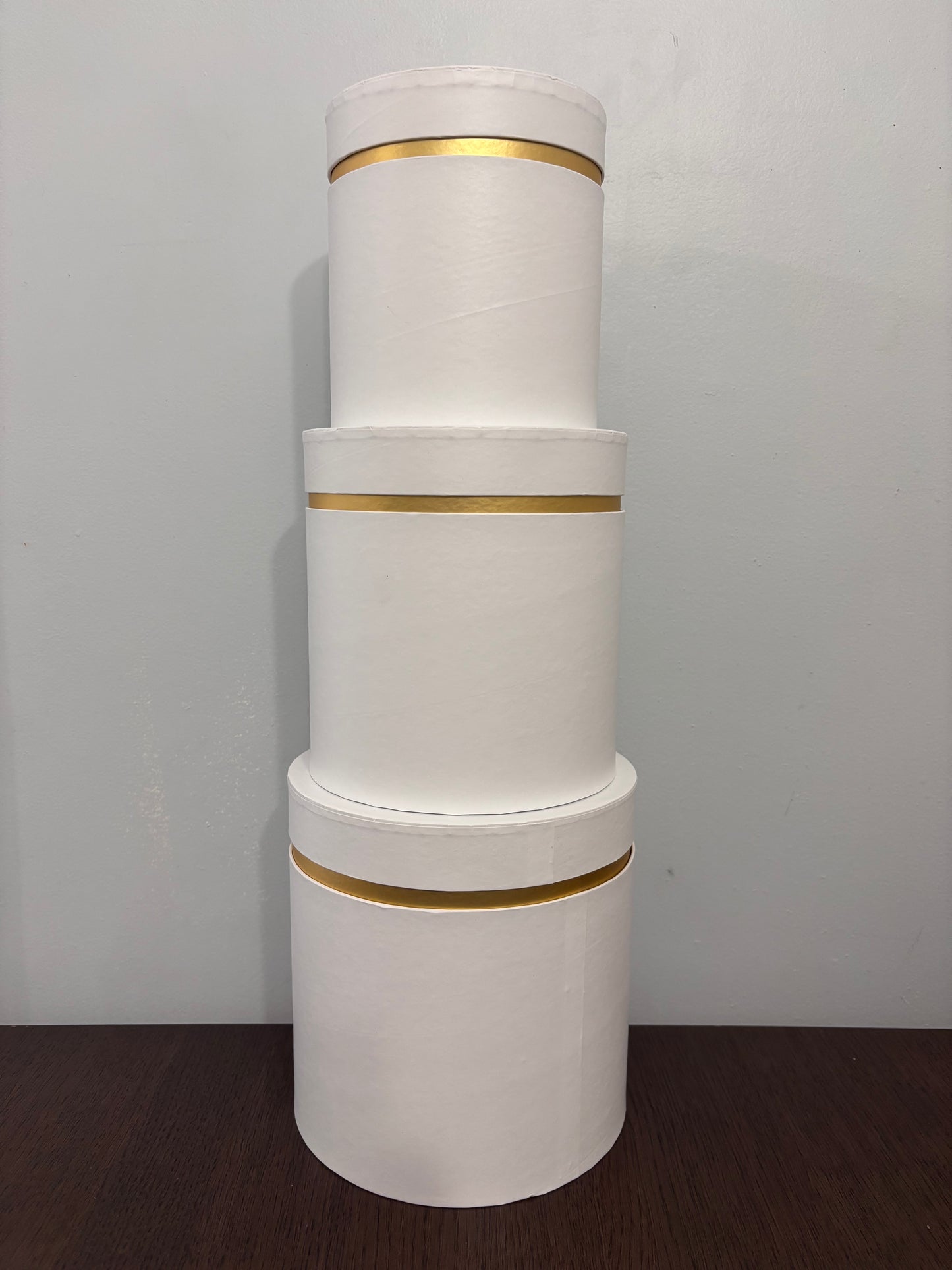 3 PC Set White w/ Gold Stripe Round Box
