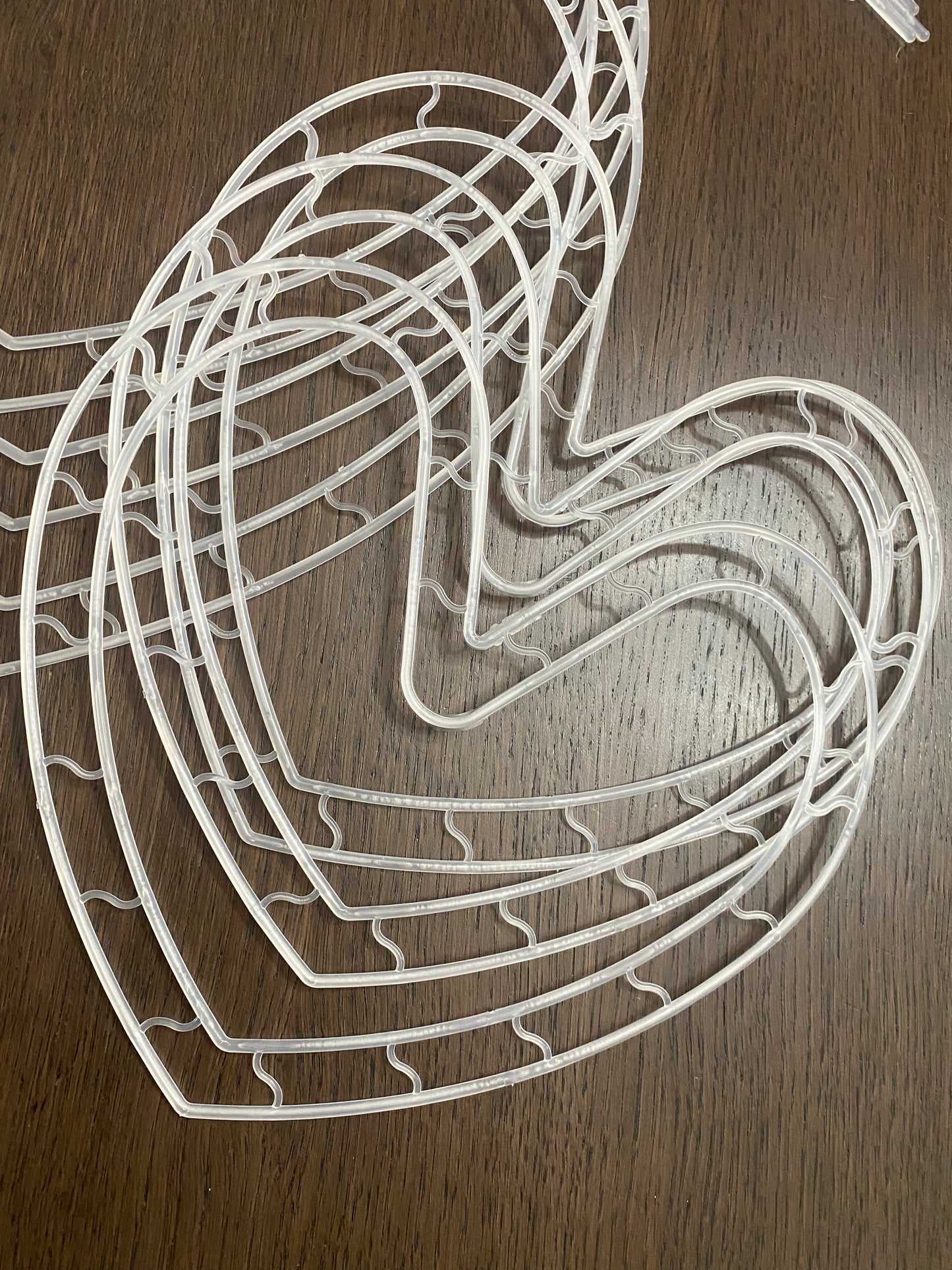 6 pc Plastic Heart Shape Bouquet Stand.