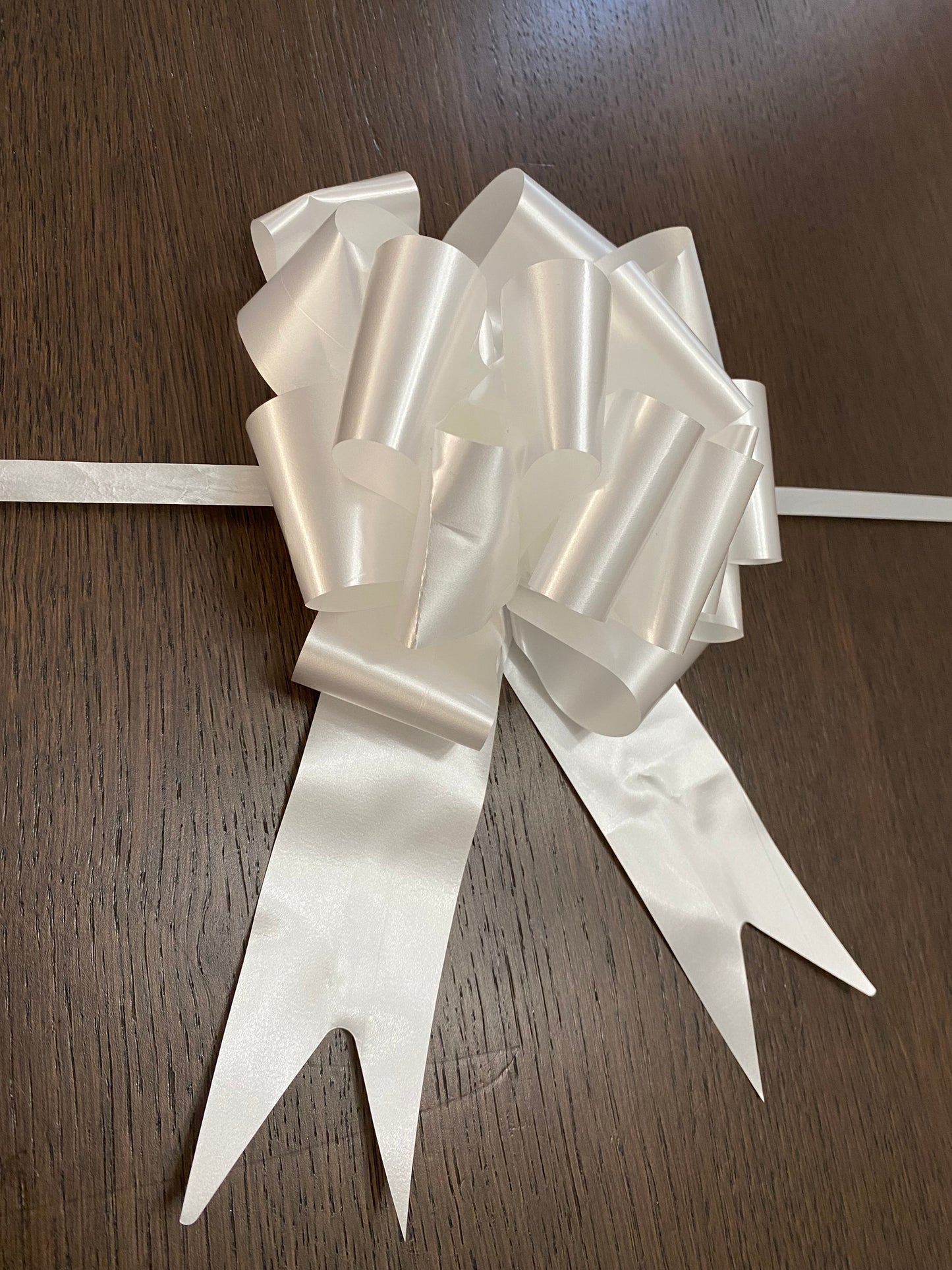 12pc pack White Pull Bow