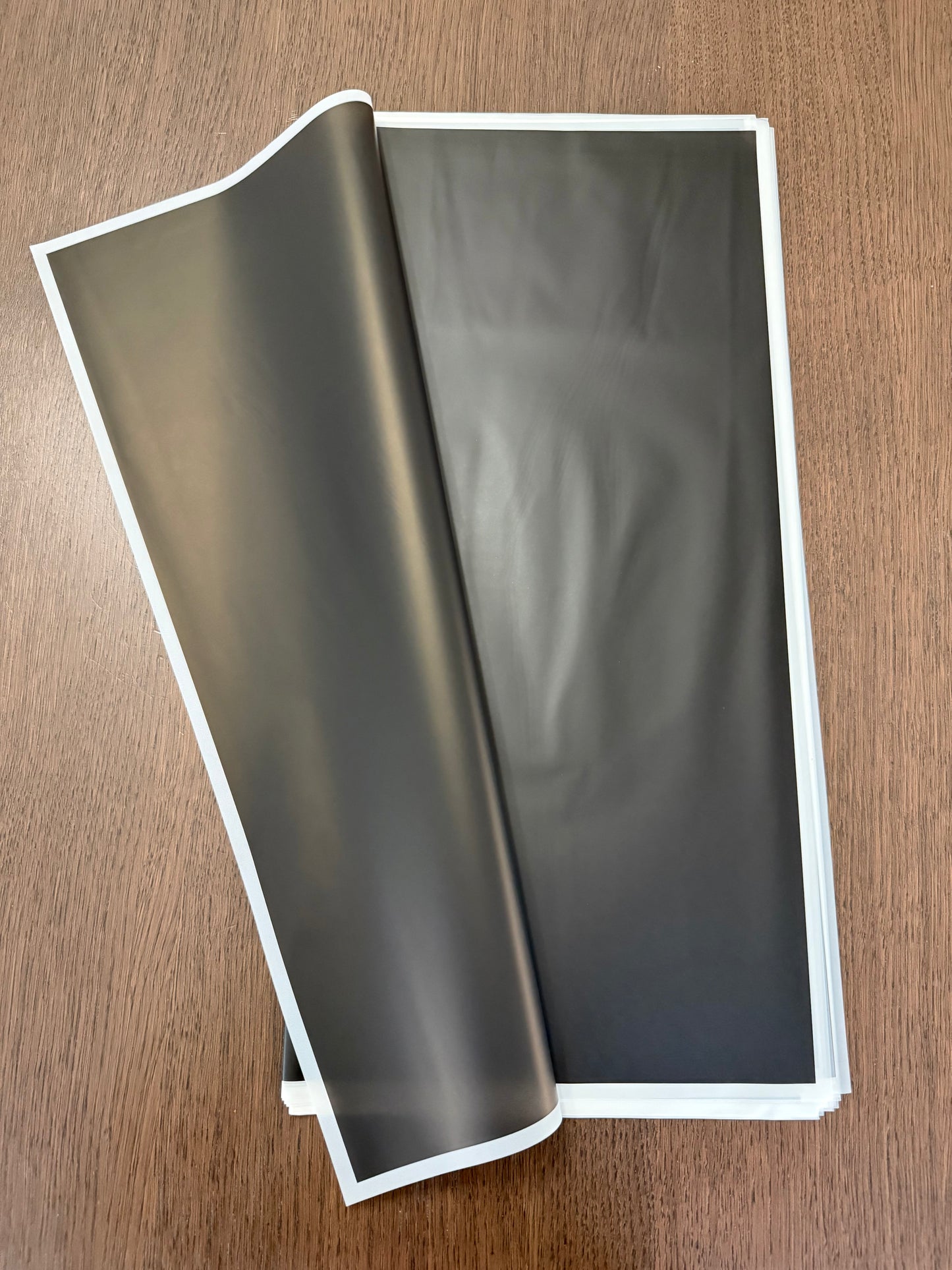 P.GDM-B Semi Transparent Black/White Border Wrapping paper