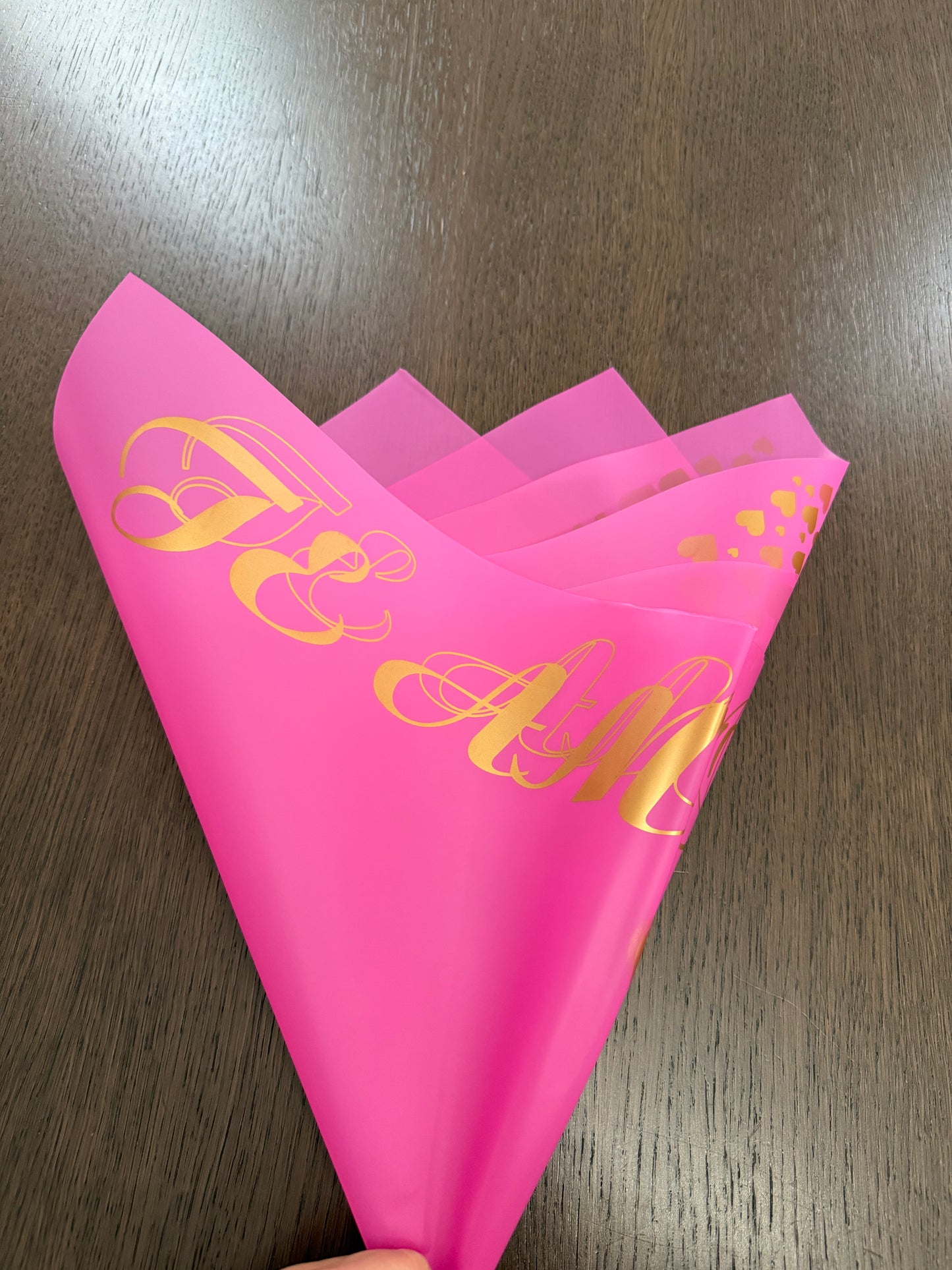 P.XY010 Fuchsia Semi Transparent -Te Amo- Wrapping Paper