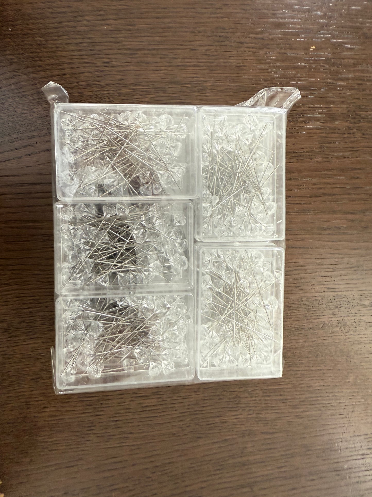 A.ZSDWZ Acrylic Diamond Flower Pin