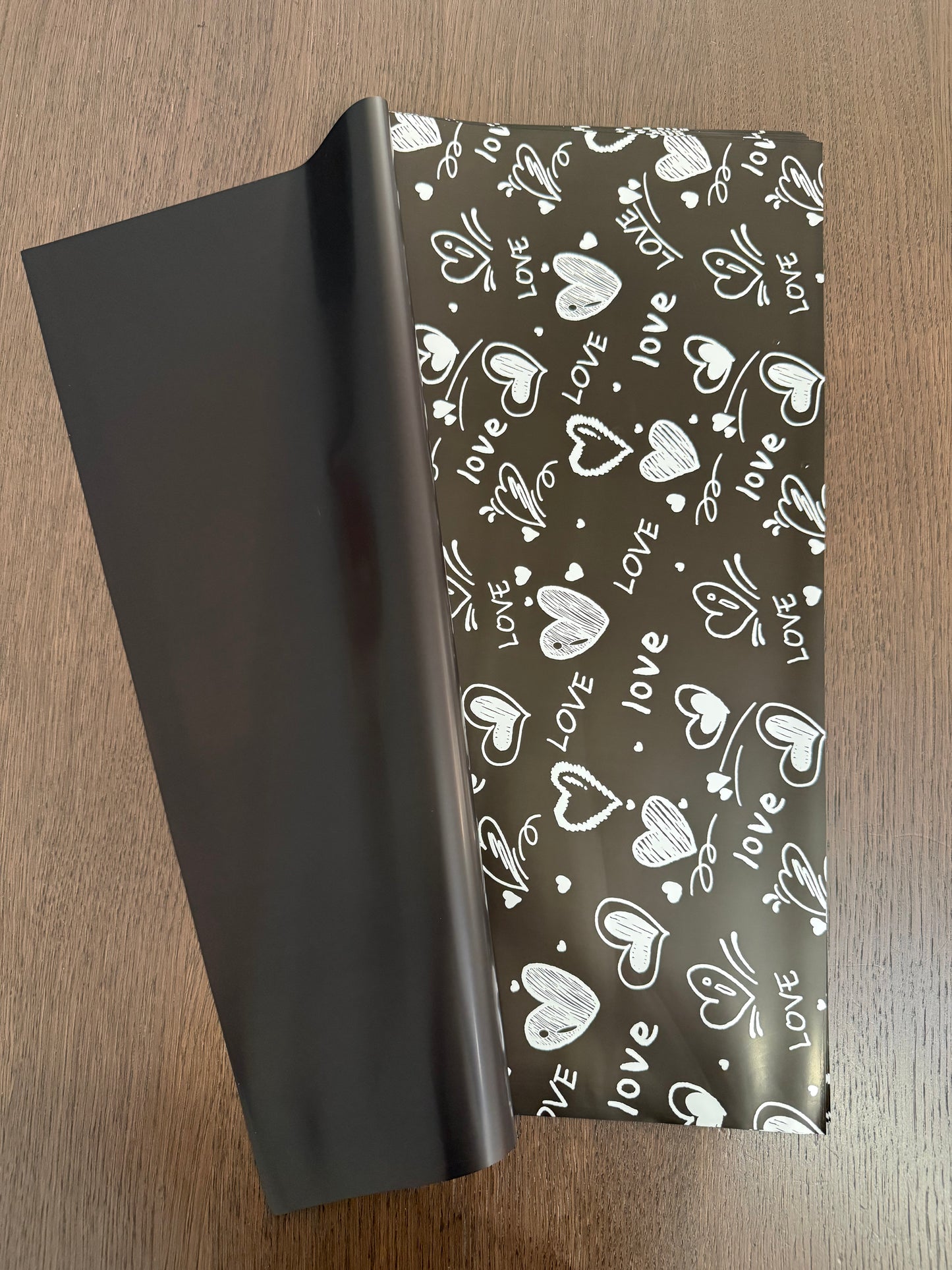D&A001 Black Love- Heart Print Wrapping