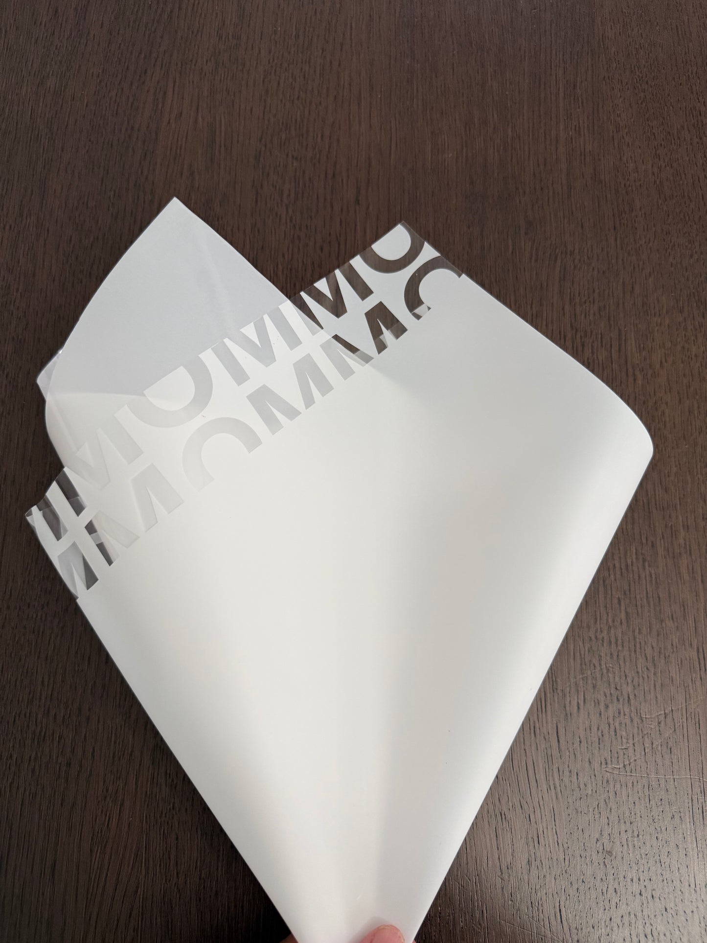 P.WAMQJ -MOM- White Wrapping Paper (10 Sheet)