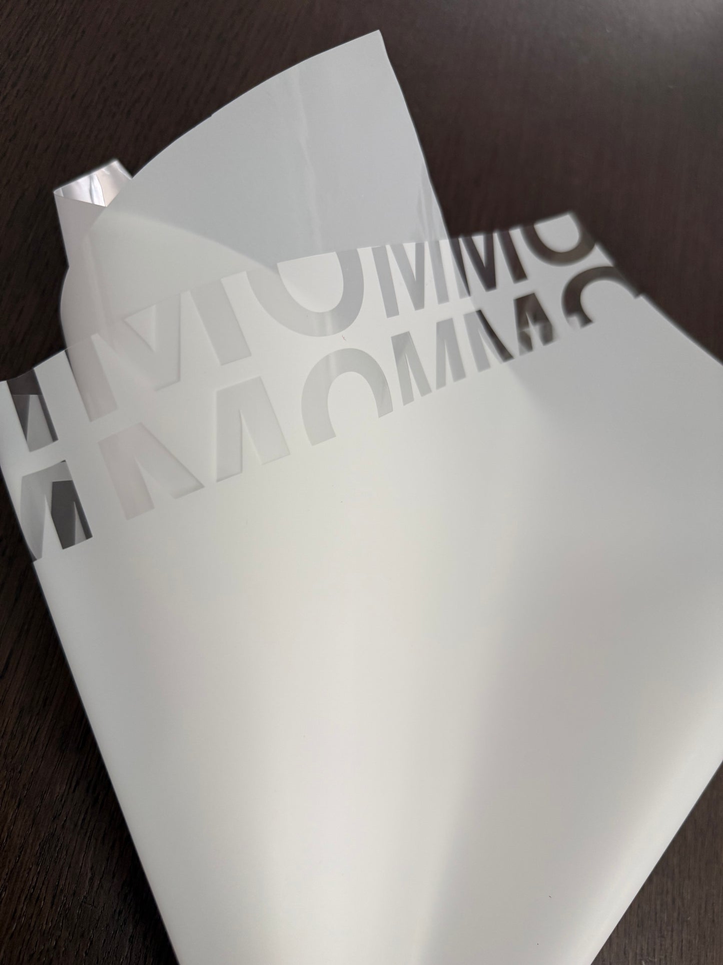 P.WAMQJ -MOM- White Wrapping Paper (10 Sheet)