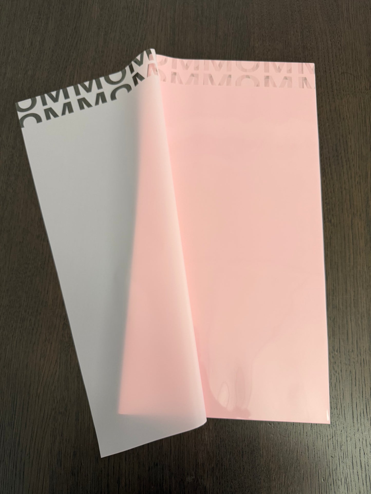 P.WAMQJ -MOM- Pink Wrapping Paper (10 Sheet)