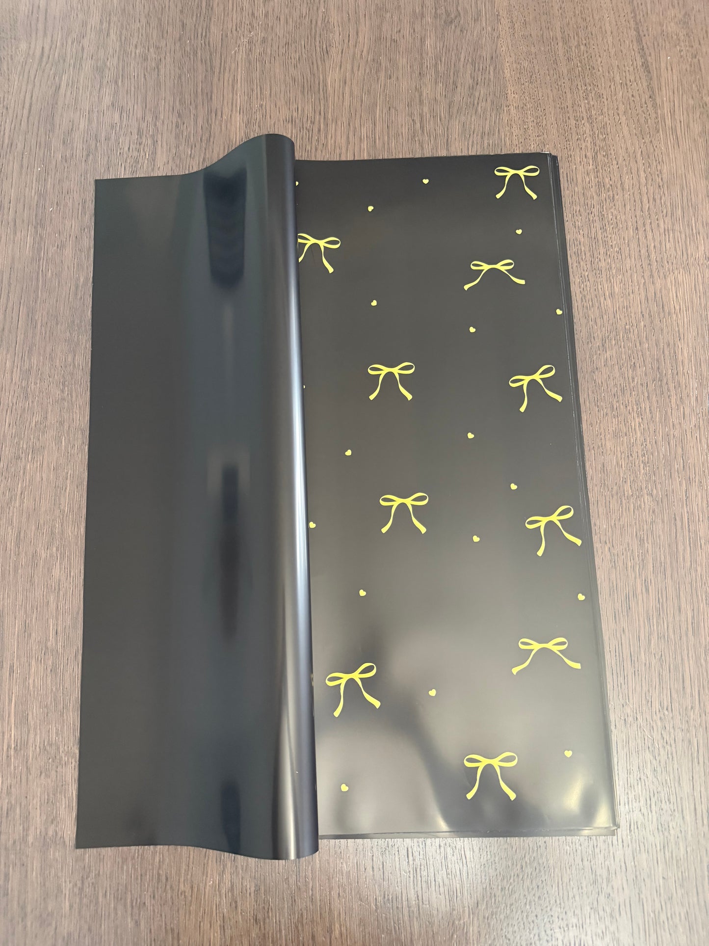 Black Bow Wrapping Paper