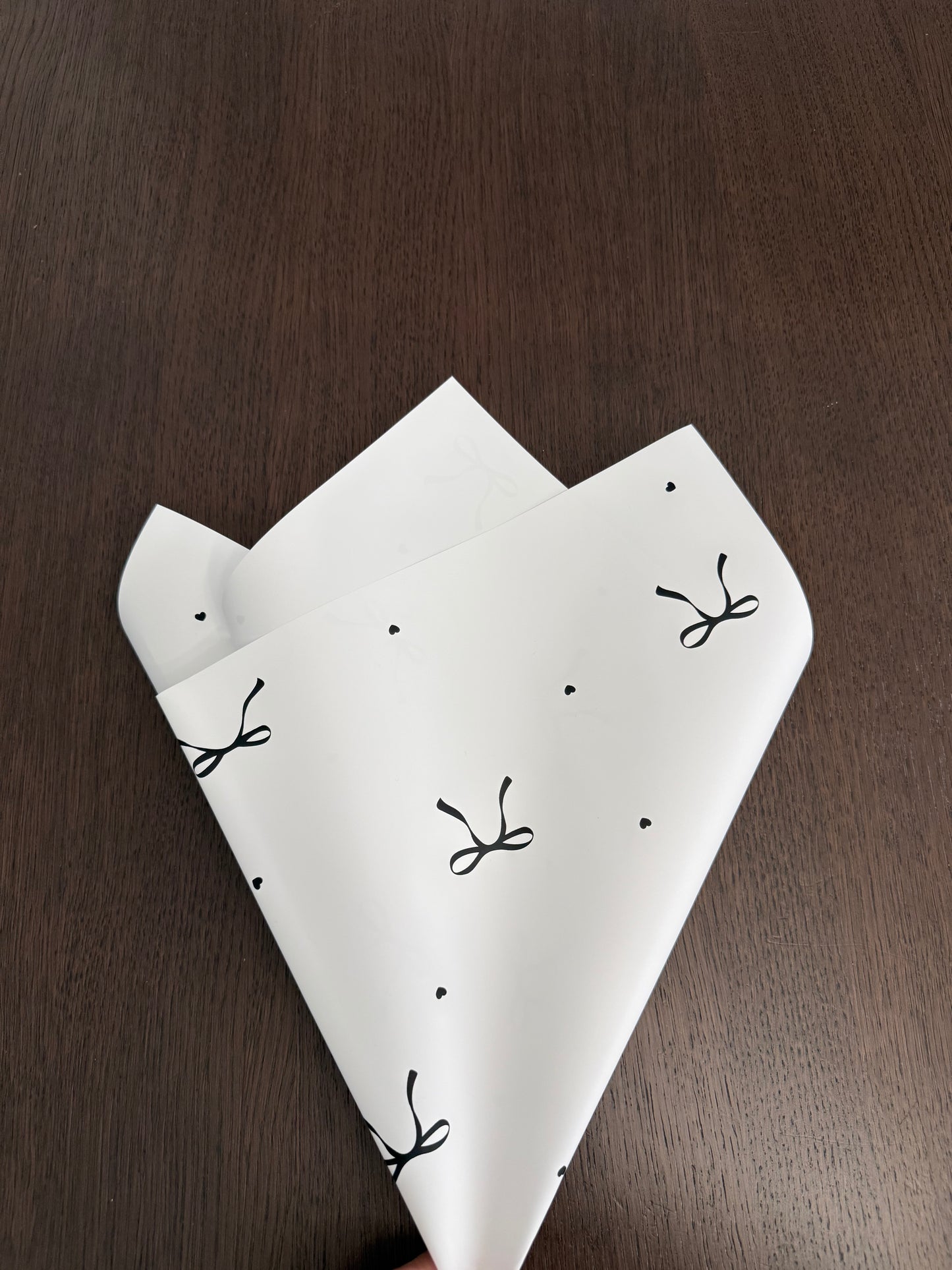 White/Black Bow Wrapping Paper