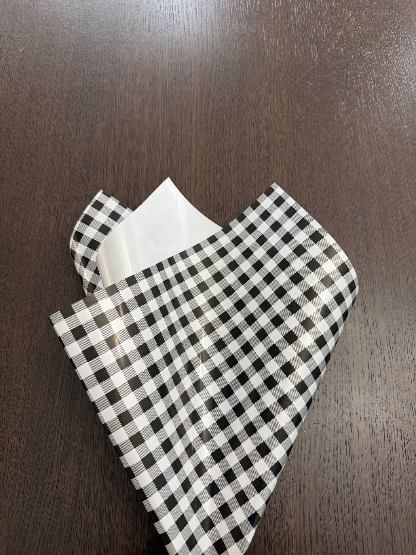 P.HFZ-QXG Black Gingham Print Wrapping Paper