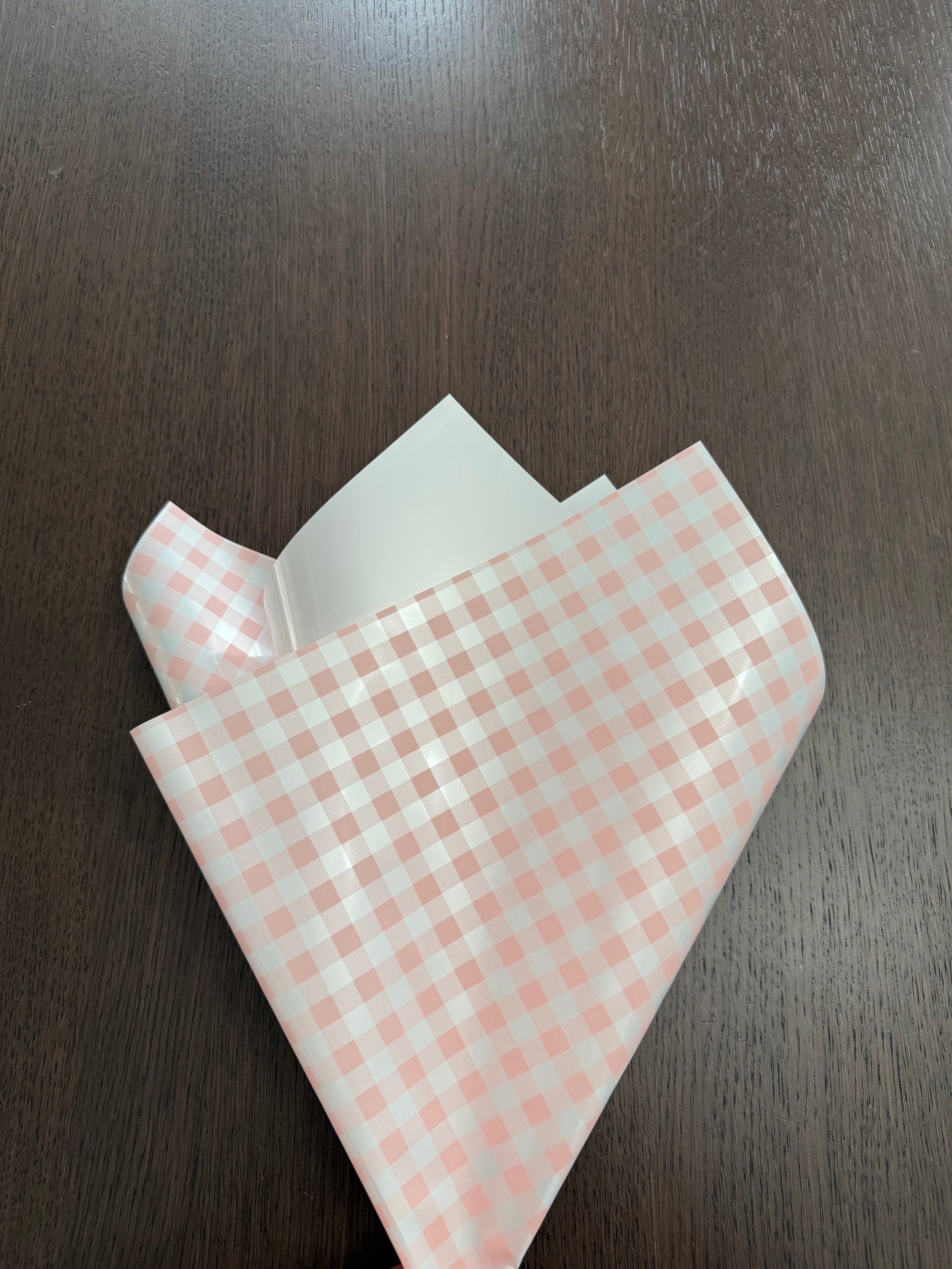 P.HFZ-QXG Pink Gingham Print Wrapping Paper