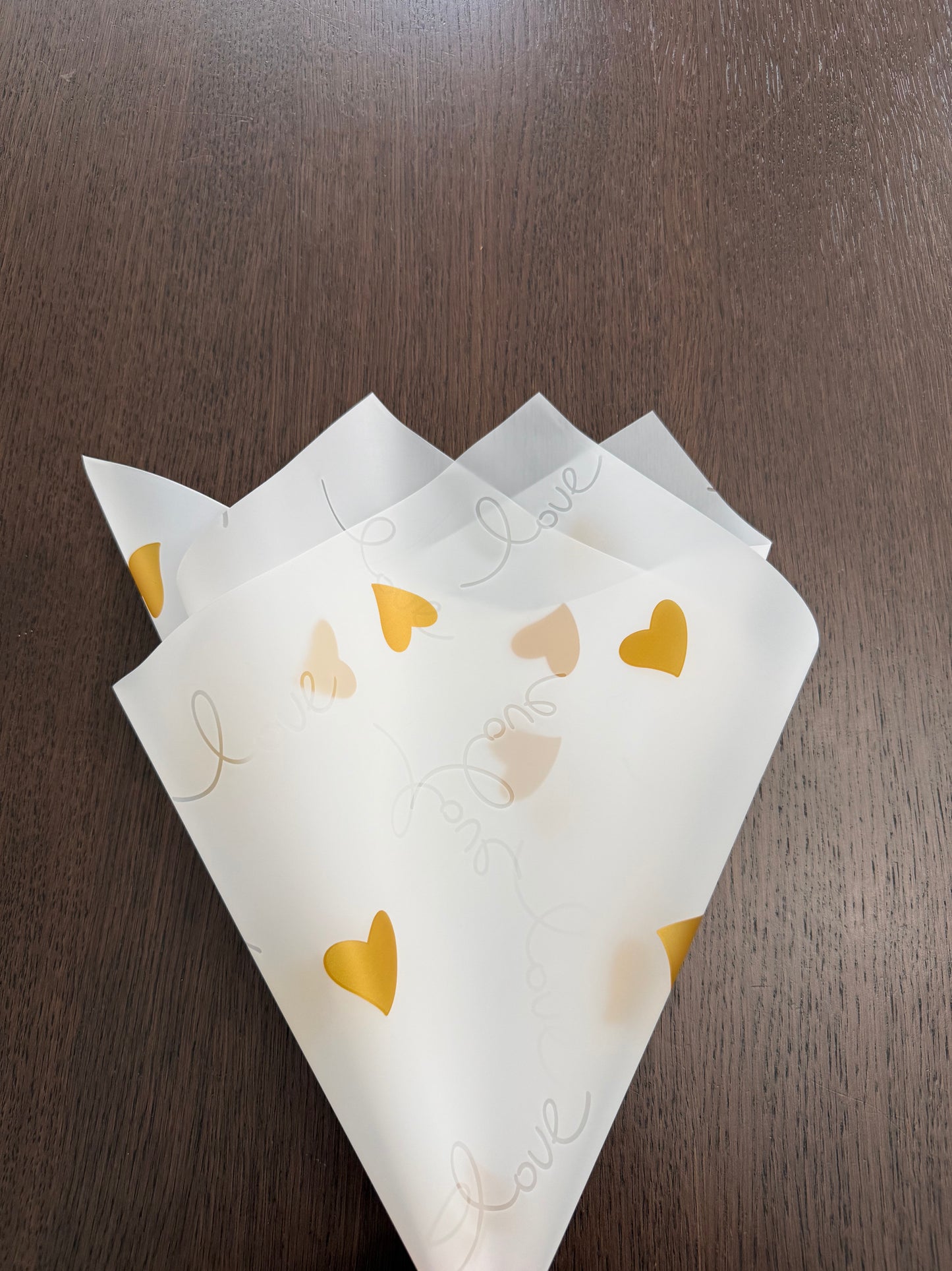 P.XL001 White -LOVE- Semi-Transparent Wrapping