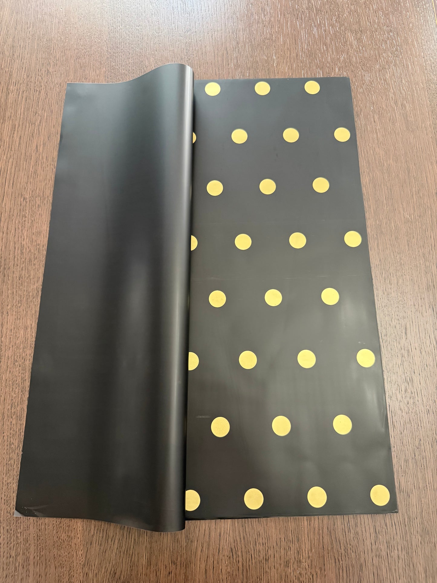 P.XXY-005 Black/Gold Polka Dot Wrapping Paper