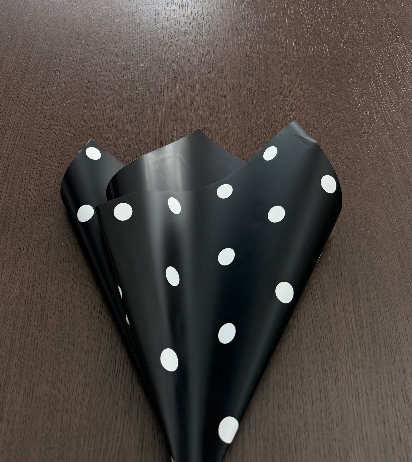 P.XXY-005 Black/White Polka Dot Wrapping Paper