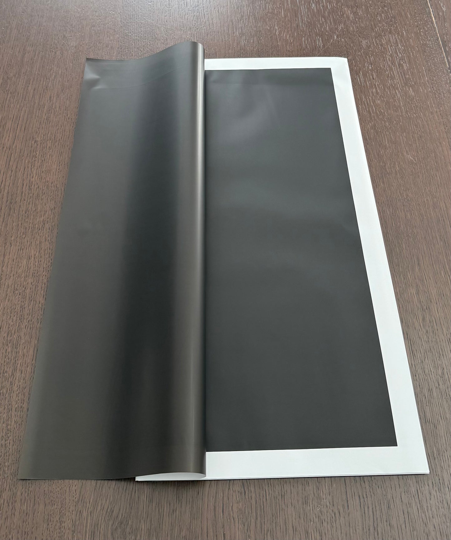 P.XXY-023 Black/White Wrapping Paper