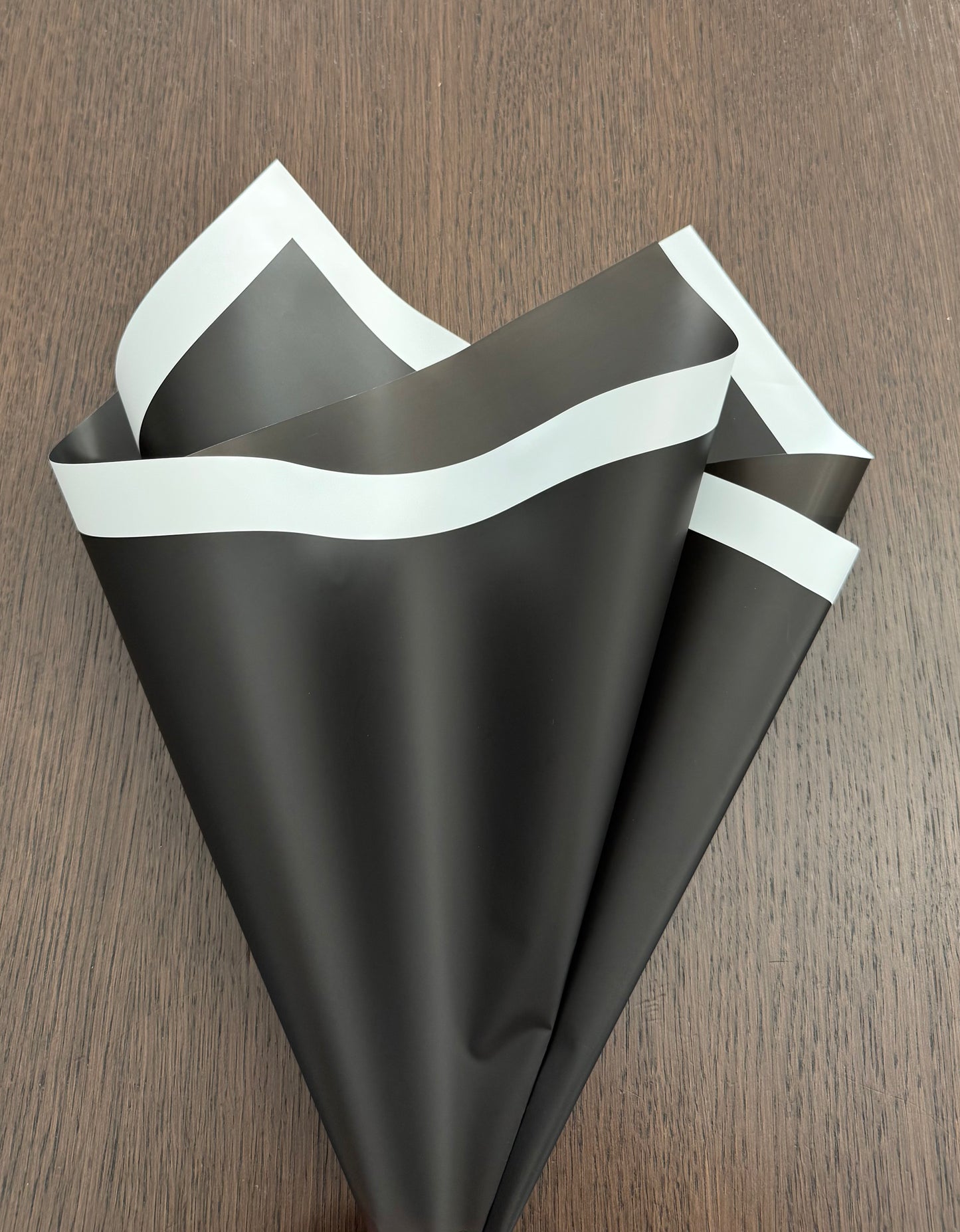 P.XXY-023 Black/White Wrapping Paper