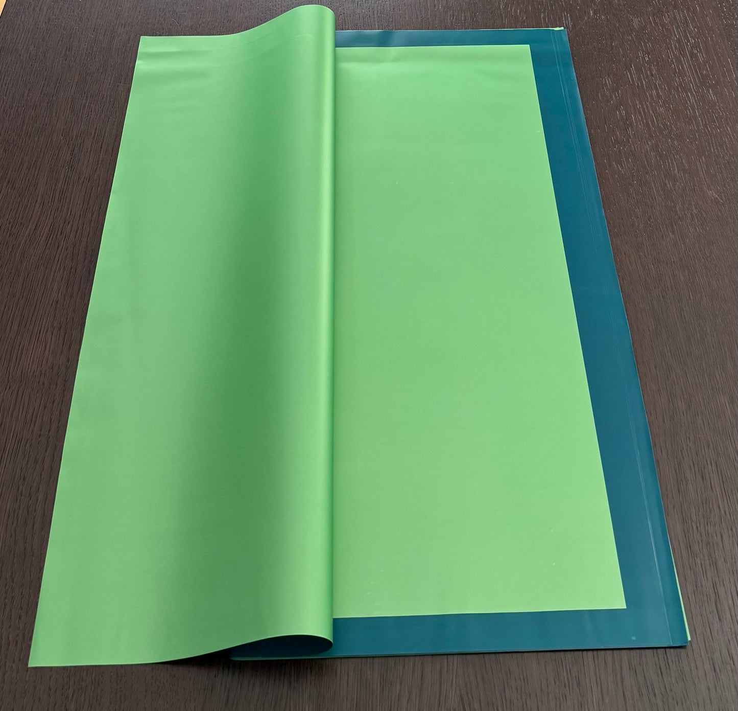 P.XXY-023 Green/D Green Wrapping Paper