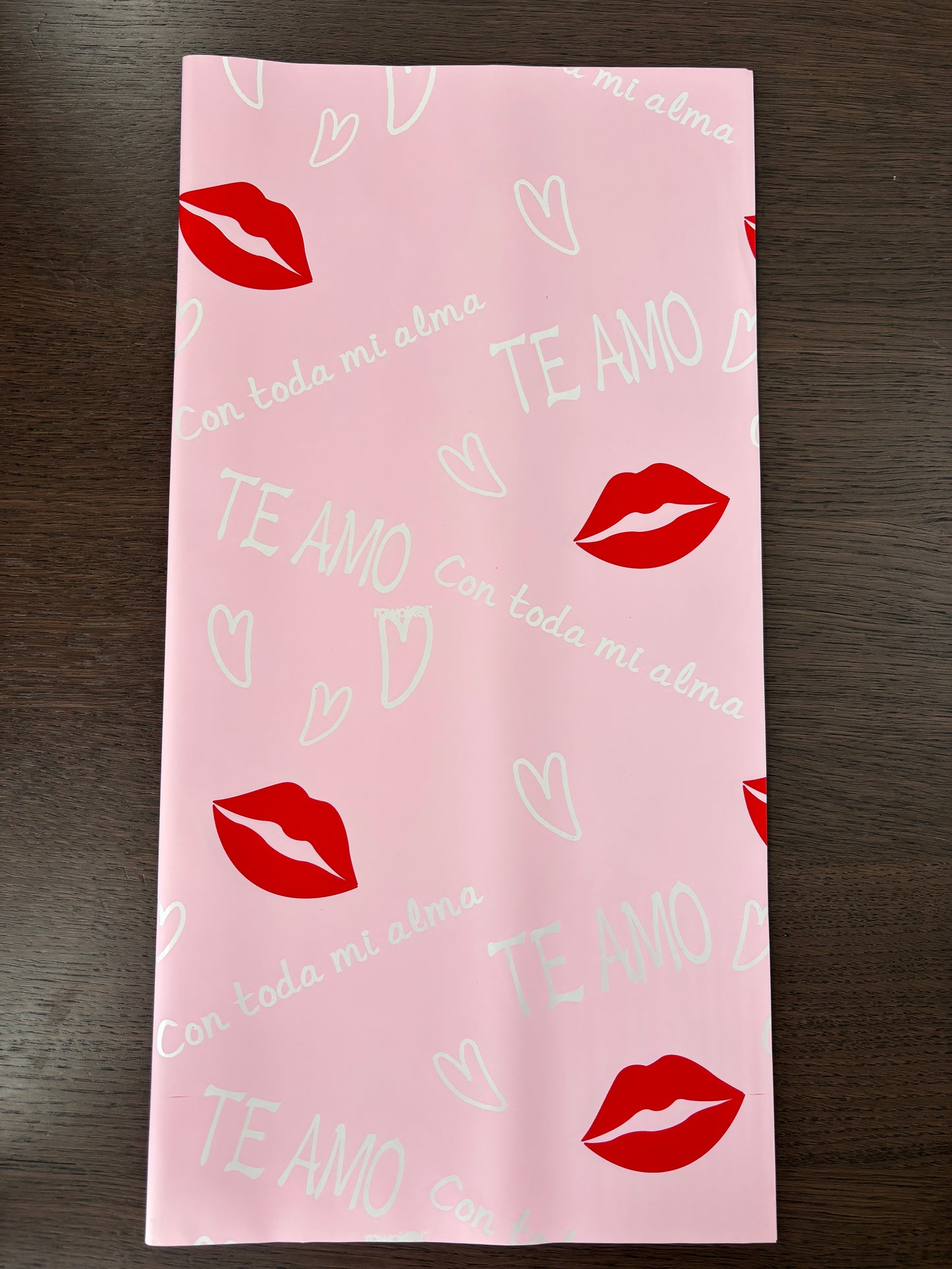Pink "Te Amo" Wrapping Paper