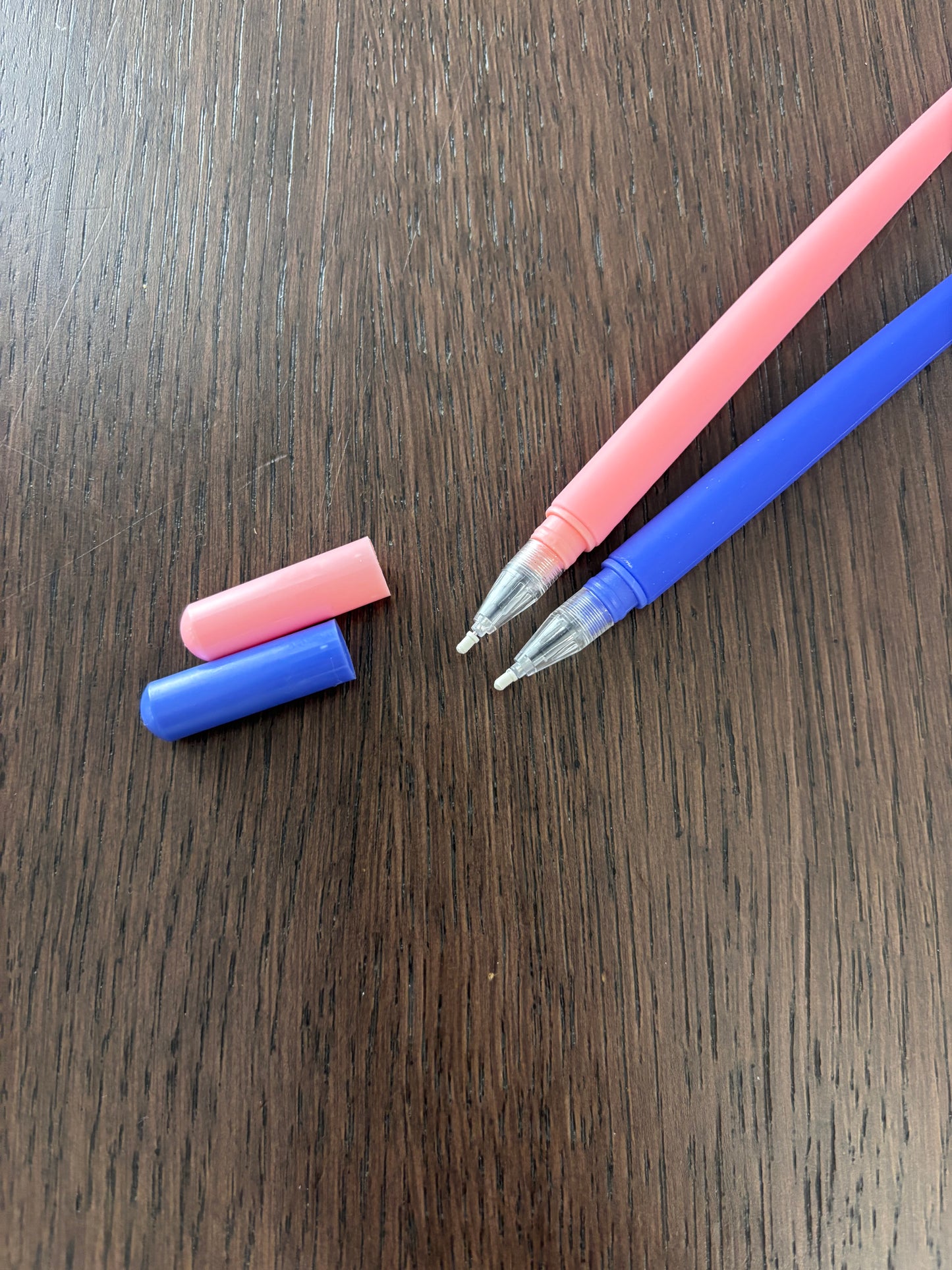 2 Pack S & A Alien pens